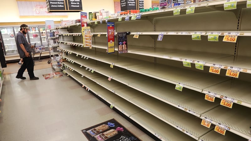 In Pictures Us Residents Prepare For Hurricane