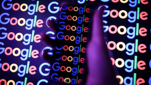 The US government yesterday said Google should be forced to sell its ad manager suite