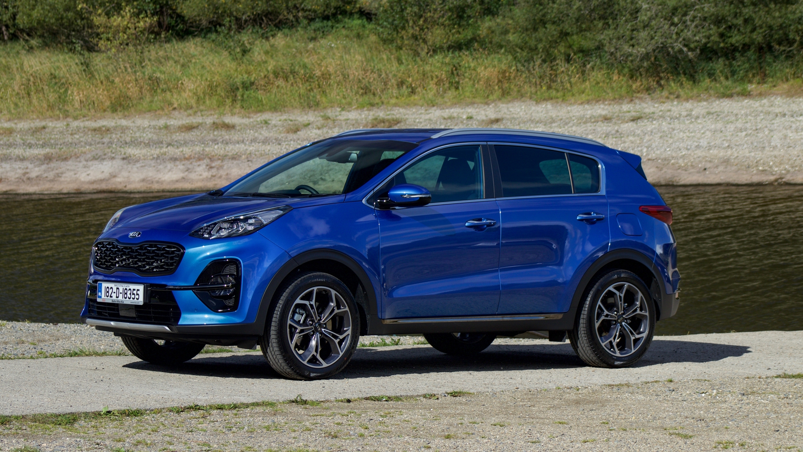 Kia Sportage 2021 синий