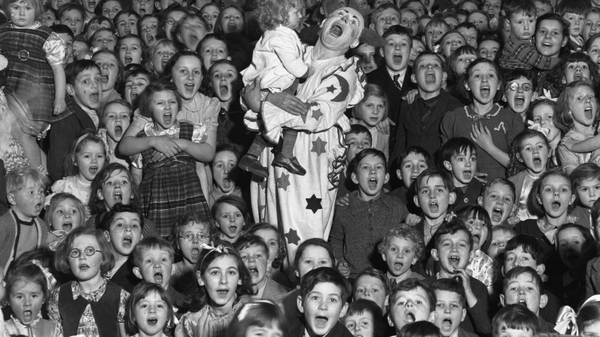 The power of laughter. Photo: Fred Morley/Fox Photos/Getty Images