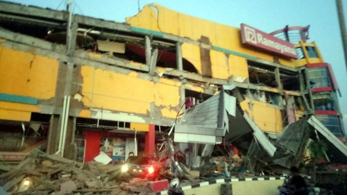 Indonesian Cities Hit By Tsunami Following Earthquake