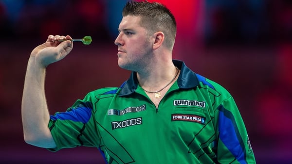 Daryl Gurney plays Ross Smith this evening