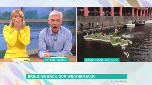 Viewers in hysterics after Alison Hammond pushes man into dock live on This Morning