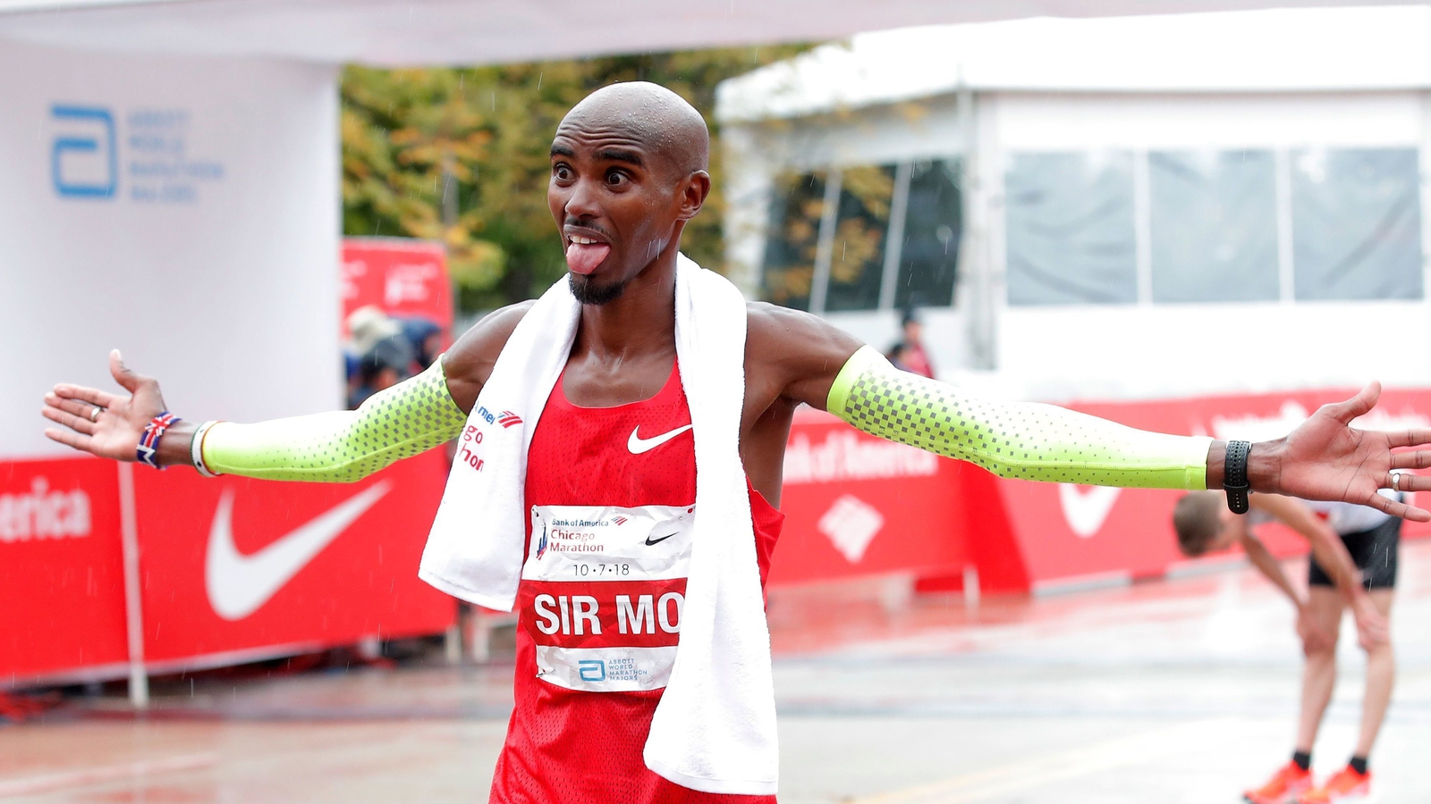 Mo Farah's coach hints at return to the track