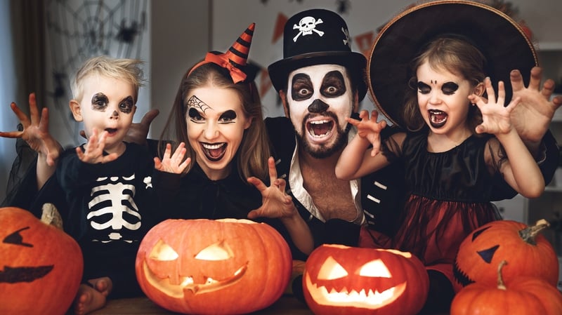 5-halloween-party-games-to-play-at-home