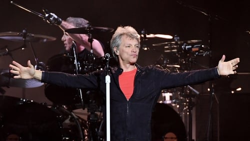 Jon Bon Jovi: thanks long-time pal Larry for his radio support