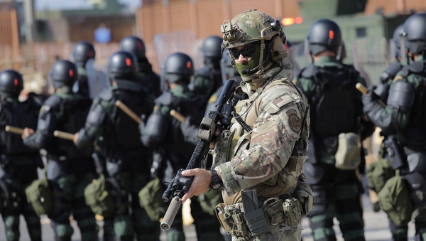 US is sending around 7,000 troops to the Mexican border