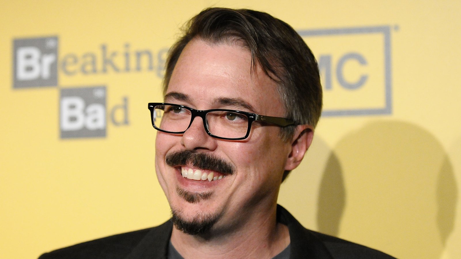 Винс гиллиган. Vince Gilligan. Крис Гиллиган. Винс Гиллиган во все тяжкие. Гиллиган актер Джеймс.