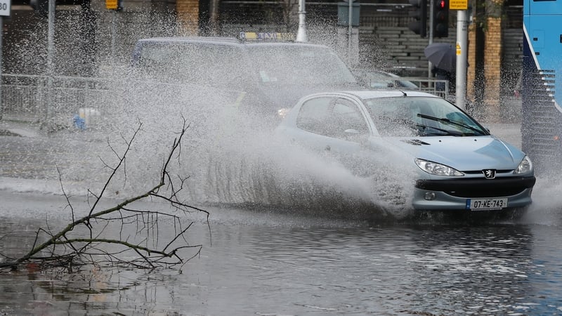 bad-weather-in-the-uk-2009-stock-photo-alamy