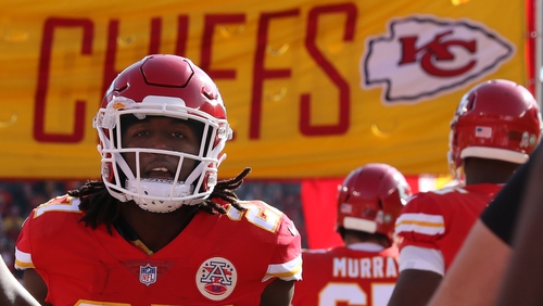 Kareem Hunt: Video shows Chiefs running back shoving, kicking woman