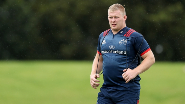 Munster's 30-year-old prop John Ryan has signed a three-year contract with the province