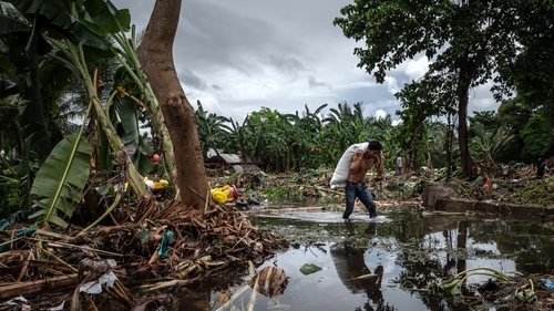 373 Dead Over 1 400 Injured After Indonesia Tsunami