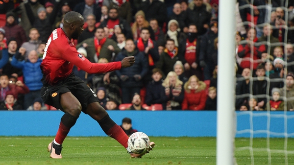 Romelu Lukaku slots home the second goal for Manchester United