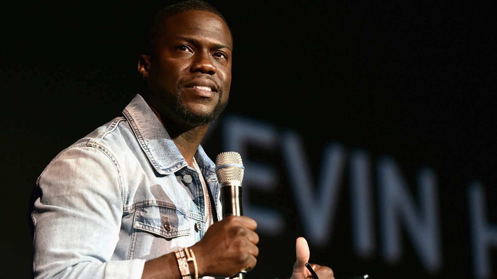 Kevin Hart posts cryptic post amid Oscars controversy