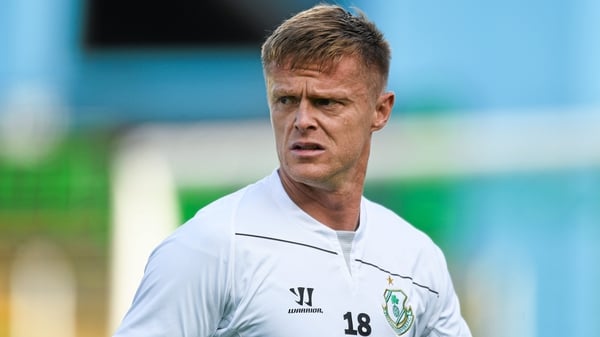 Damien Duff moved from Shamrock Rovers to Celtic