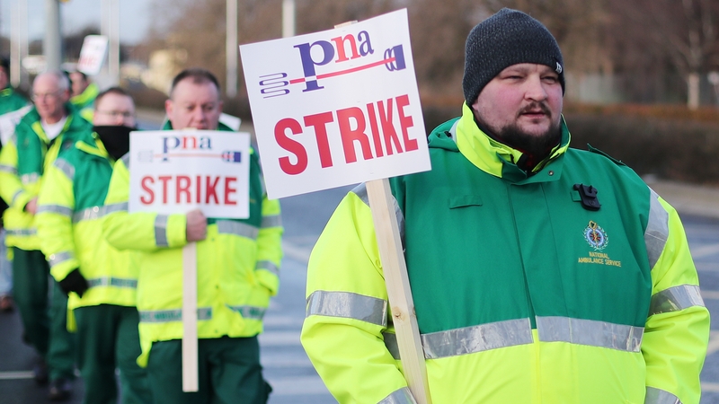 Ambulance personnel are demanding the right to be represented by the PNA as their union of choice