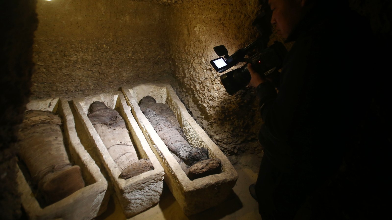 Egypt Unveils Pharaonic Tomb Containing 50 Mummies