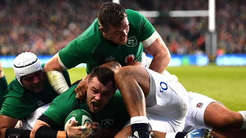 Cian Healy has extended his contract