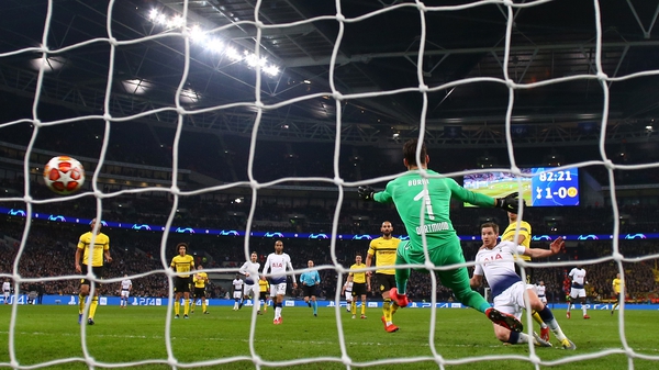 Jan Vertonghen fires home Tottenham's second