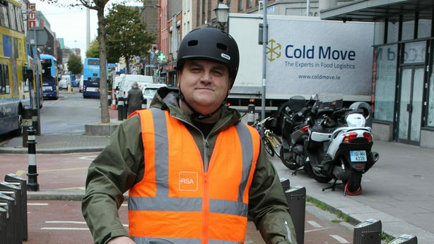 Simon Delaney