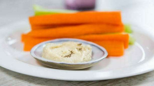 HummusWithVeggies