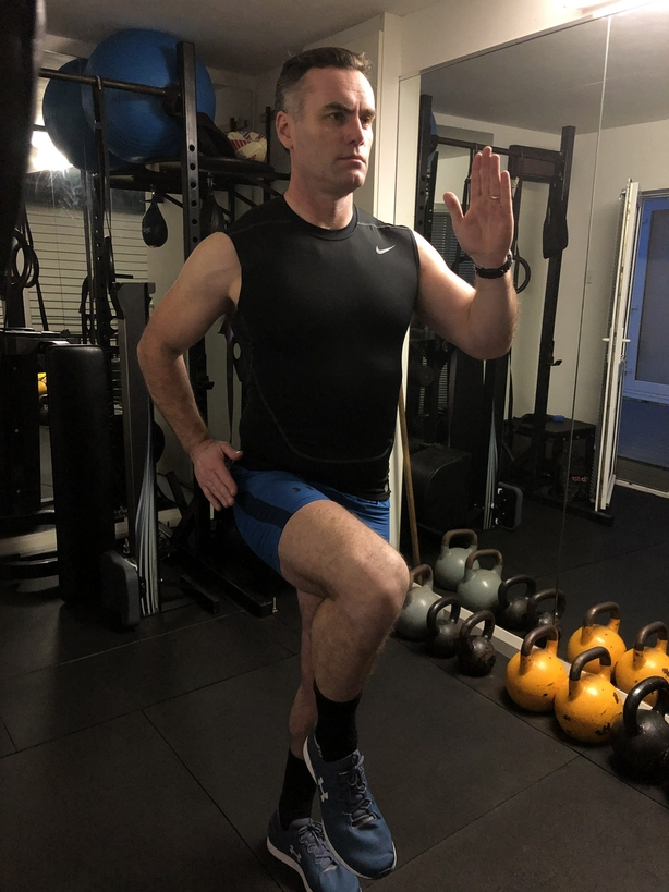 High knee sprint on the spot