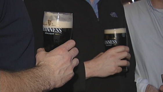 Pints of Guinness in Dublin pub (2009)