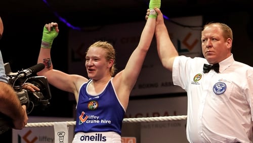 Amy Broadhurst beat Turkey's En Gizem on a unanimous decision in the lightweight class.