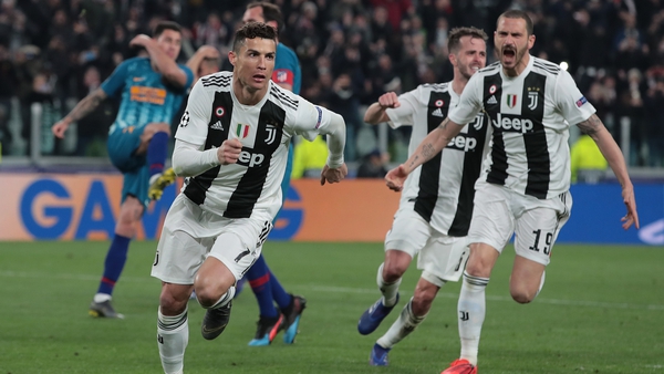 Cristiano Ronaldo celebrates his and Juventus's third goal