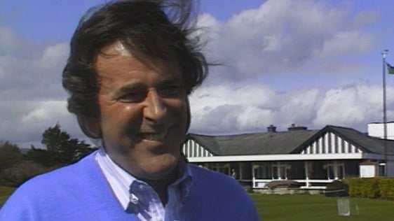 Terry Wogan plays golf in Dun Loaghaire (1989)