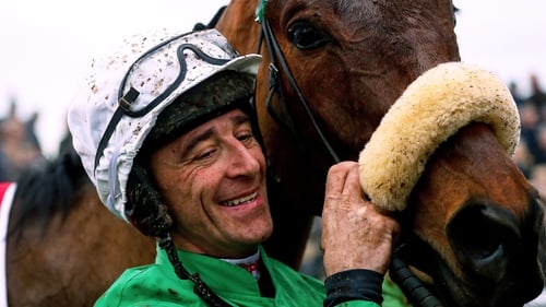 Davy Russell with Presenting Percy