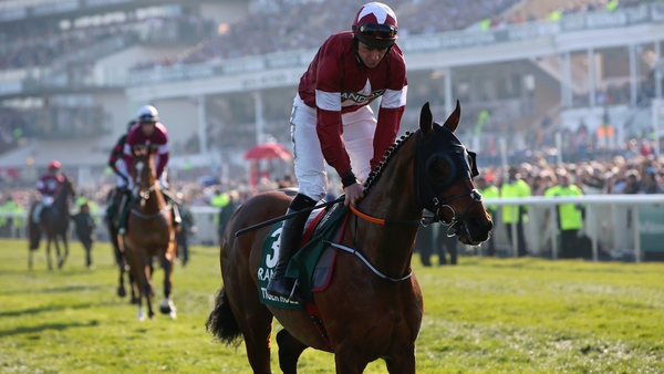 Tiger Roll and Davy Russell were going for three in a row at Aintree