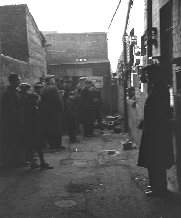 Dublin Bird Market, Nevill Johnson Collection (1952/53)