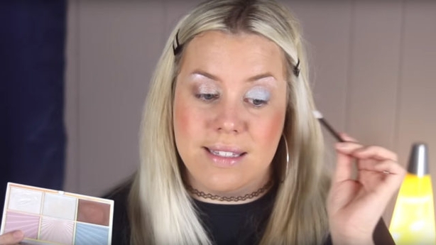 beauty vlogger