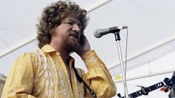 Dubliners singer Luke Kelly has been immortalised with a pair of new statues