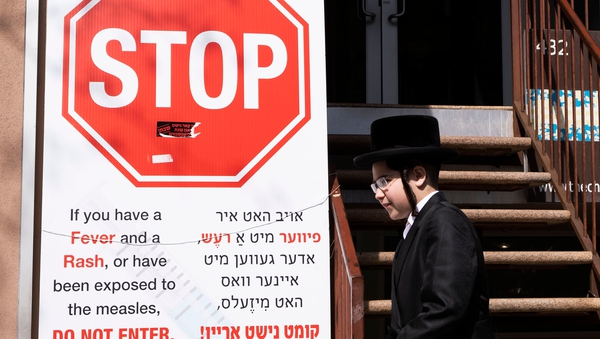 Health clinic posts warning about measles in the Orthodox Jewish area of the Williamsburg