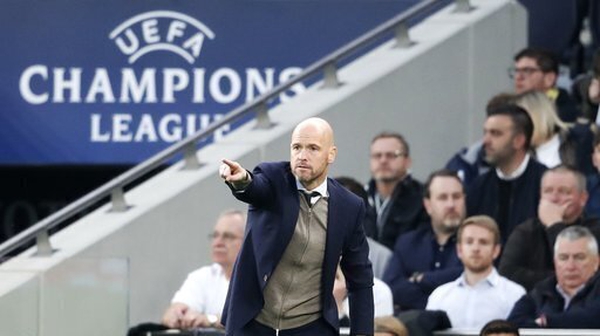 Erik Ten Hag believes his side will be able to cope with the expectation on their shoulders