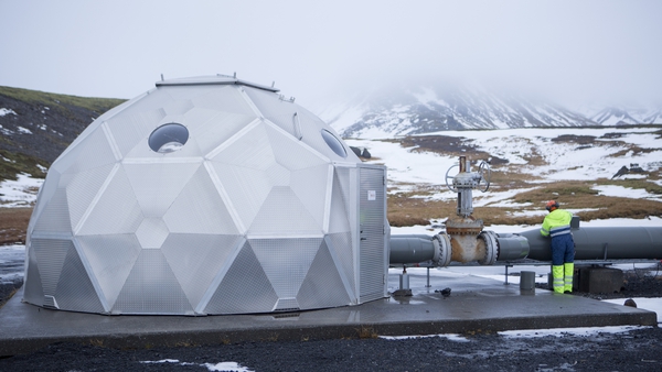 CarbFix researchers have turned the Hellisheidi geothermal power plant into their own laboratory