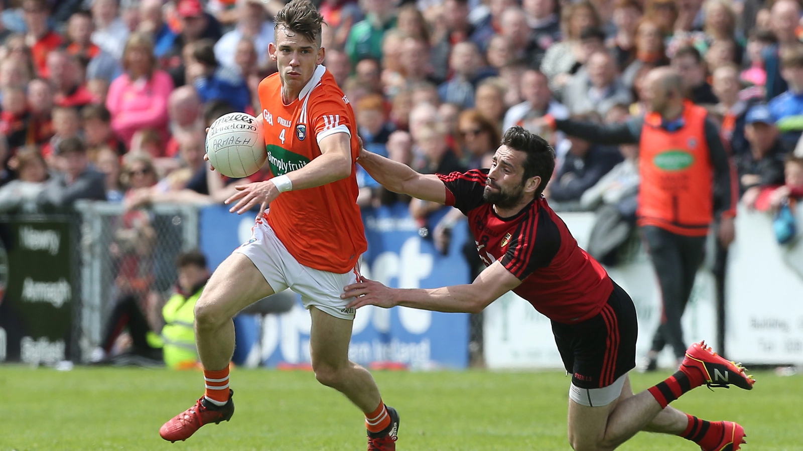 DownArmagh rivalry is keenly felt in one border town