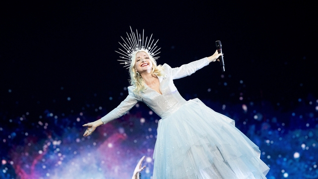 25) Australia - Kate Miller-Heidke with Zero Gravity
