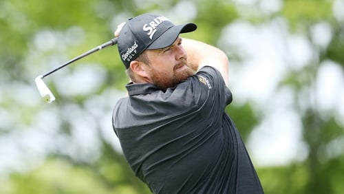 Shane Lowry has crept back up the field to within touching distance of a top-ten finish