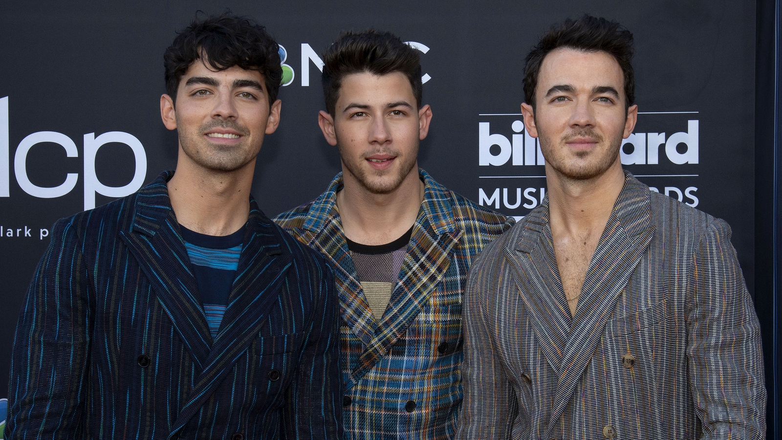 Jonas Brothers Tease New Music Amid Split Rumours