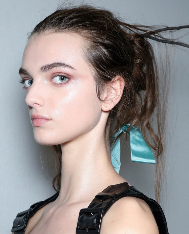 model backstage at Olivier Theyskens SS19