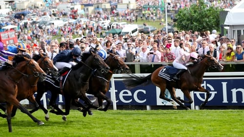 Anthony Van Dyck and Seamie Heffernan storm clear at Epsom