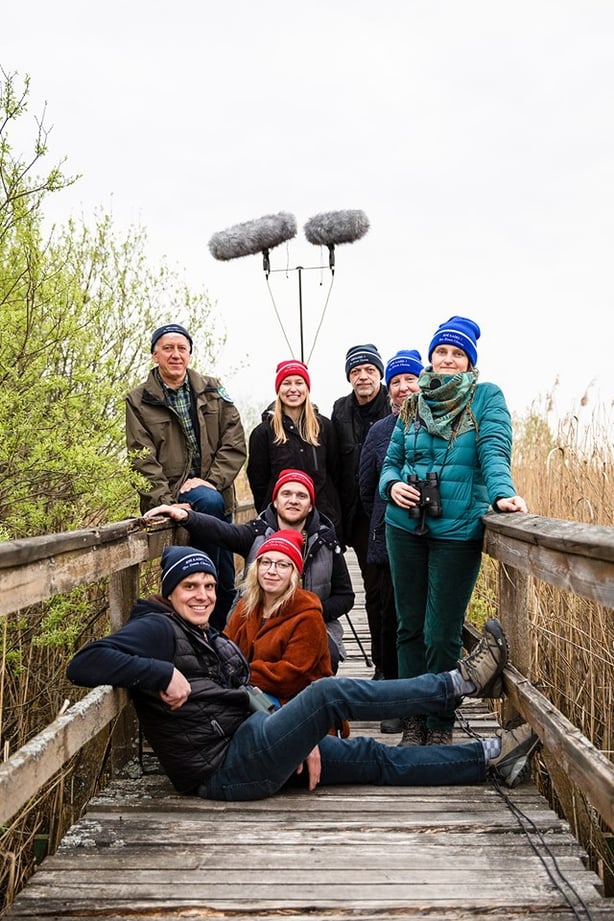 The LRT Dawn Chorus crew proudly wearing their hats!  Pictured: Arunas Pranaitis, Marius Karlonas, Martina Račkauskaitė, Aistė Baltraitytė, Marius Dan, Aušra Juraitė and Vaida Pilibaityte (photo: LRT / Facebook)