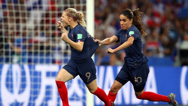 Le Sommer celebrates as she puts France 2-1 in front