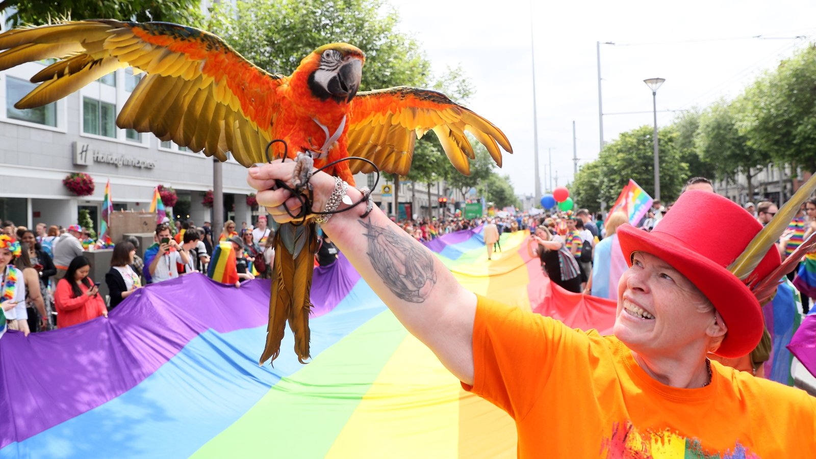 Thousands take part in Dublin Pride parade