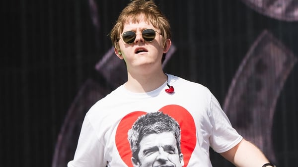 Lewis Capaldi wore a Noel Gallagher t-shirt for his Glastonbury set