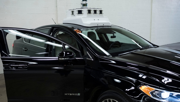 Self-driving cars could benefit from 5G connectivity