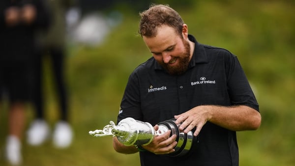 Shane Lowry takes a closer look at the Claret Jug